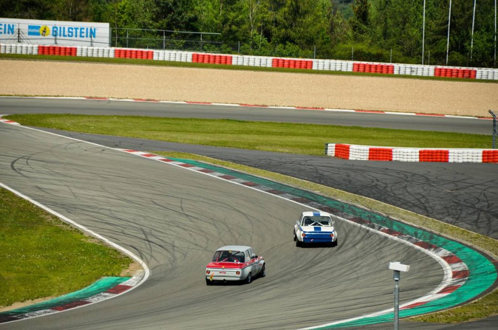 Games Car Racing: Why Slot Car Tracks Still Dominate the Analog Racing Scene